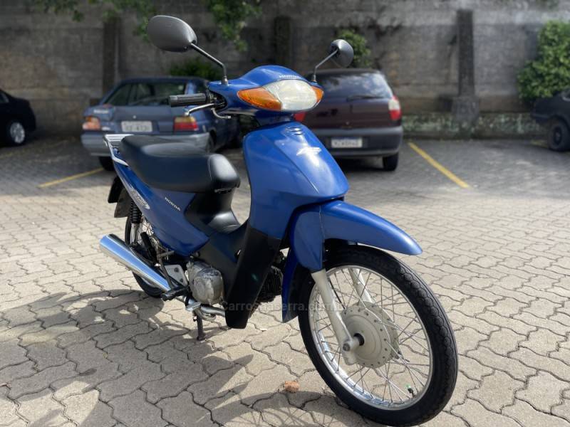 HONDA - BIZ 100 - 2004/2005 - Azul - R$ 6.900,00