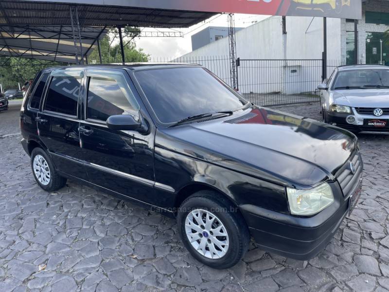 FIAT - UNO - 2005/2006 - Preta - Sob Consulta
