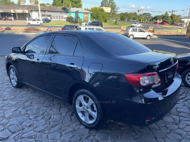 TOYOTA - COROLLA - 2011/2012 - Preta - Sob Consulta