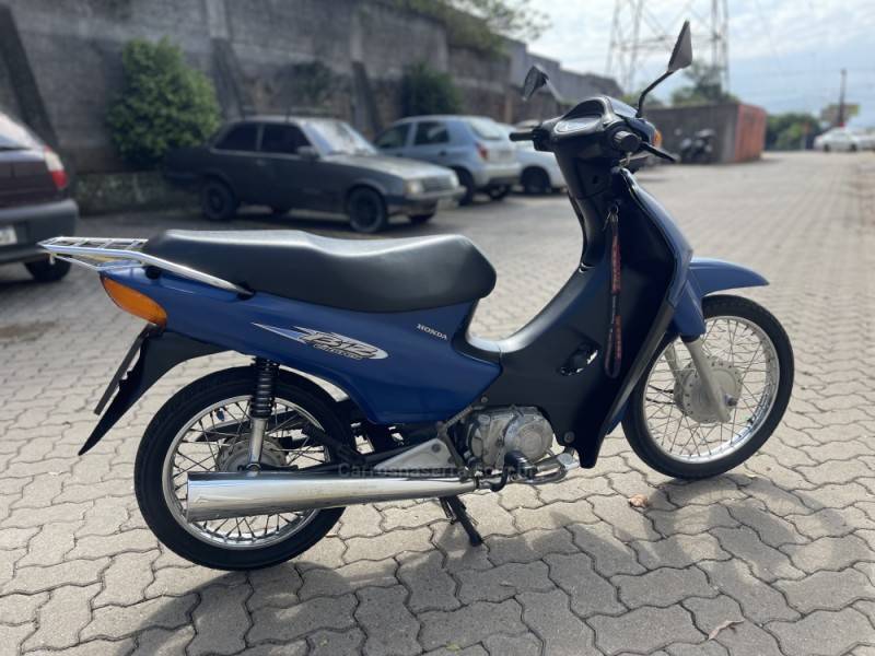 HONDA - BIZ 100 - 2004/2005 - Azul - R$ 6.900,00