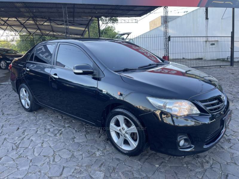 TOYOTA - COROLLA - 2011/2012 - Preta - Sob Consulta