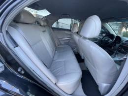 TOYOTA - COROLLA - 2011/2012 - Preta - Sob Consulta