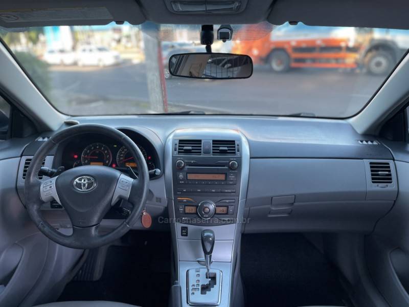 TOYOTA - COROLLA - 2011/2012 - Preta - Sob Consulta