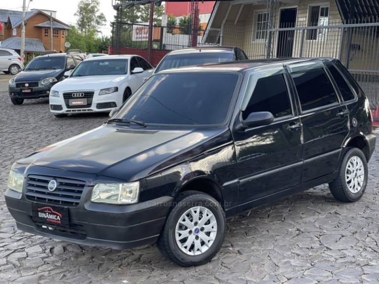 FIAT - UNO - 2005/2006 - Preta - Sob Consulta